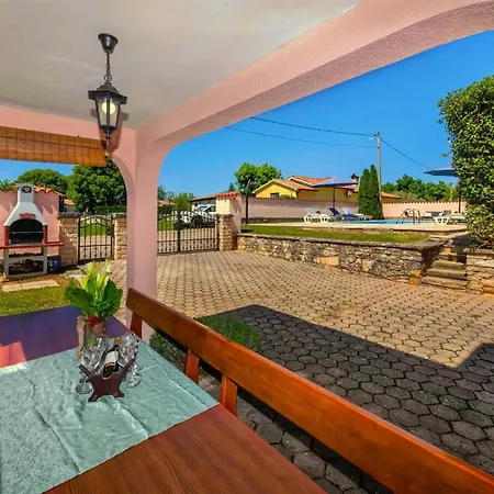 Tatil Evi Traditional 2 Floor In Istria Muntrilj Tinjan